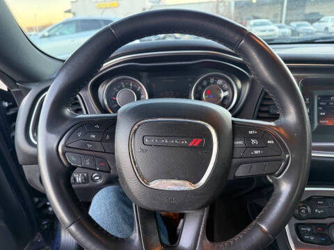 2015 Dodge Challenger SXT