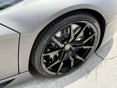 2013 Lamborghini Aventador LP 700-4