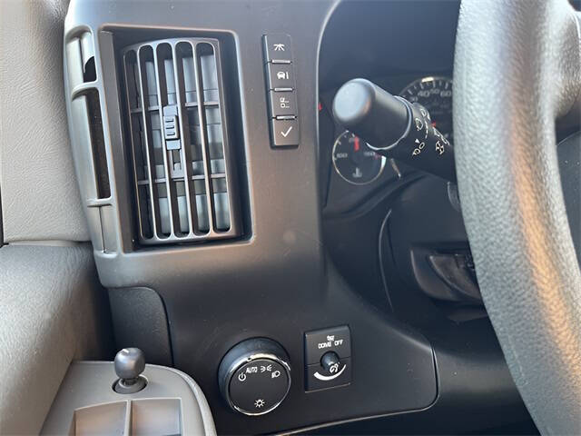 2023 Chevrolet Express 2500