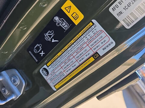 2024 Jeep Wrangler Sahara