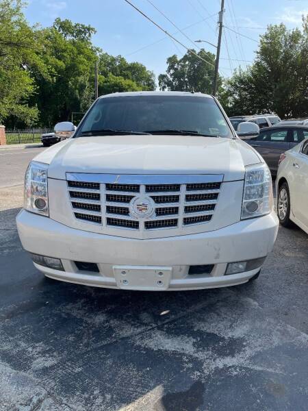 2011 Cadillac Escalade for sale at Motor Cars of Bowling Green in Bowling Green KY