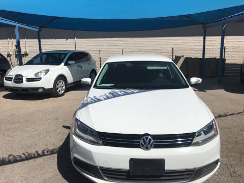 2013 Volkswagen Jetta for sale at Autos Montes in Socorro TX