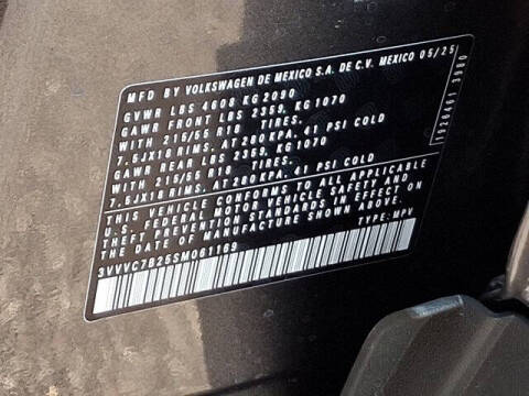 2025 Volkswagen Taos SE 4Motion