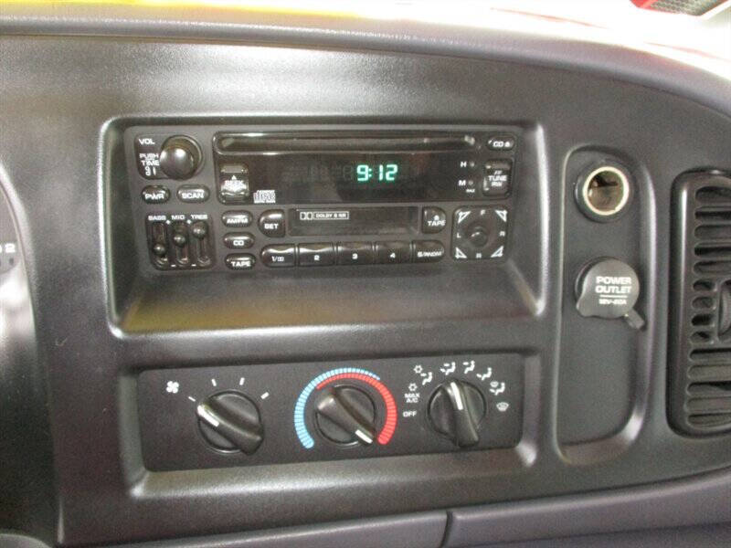 2000 Dodge Ram Van 3500