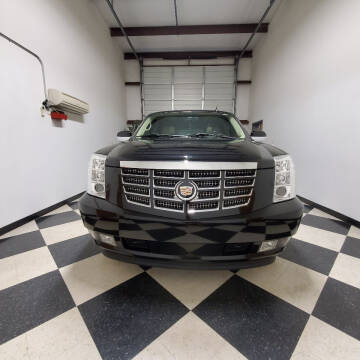 2013 Cadillac Escalade for sale at ATLANTA MOTORS in Suwanee GA