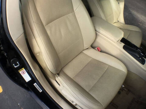 2013 Lexus ES 300h