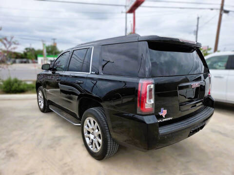 2017 GMC Yukon SLT