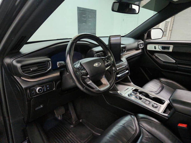 2020 Ford Explorer Platinum