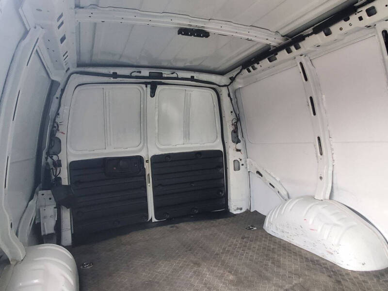 2023 Chevrolet Express 2500