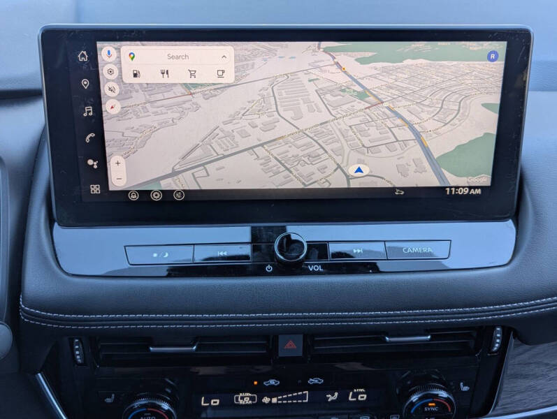 2025 Nissan Rogue Platinum