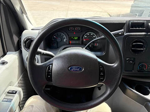 2015 Ford E-Series