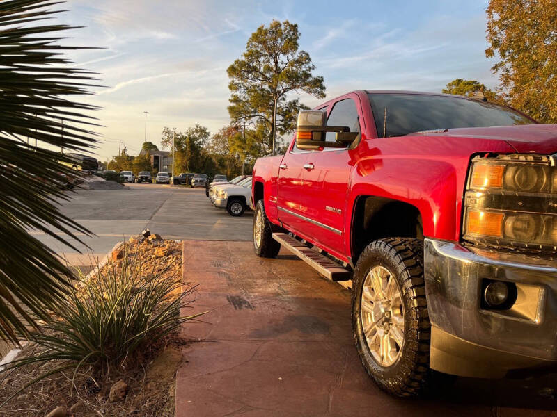 2018 Chevrolet Silverado 2500HD LTZ photo 4