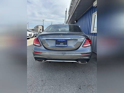 2017 Mercedes-Benz E-Class E 300 4MATIC