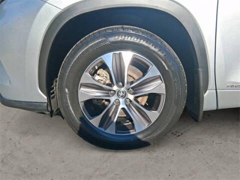 2021 Toyota Highlander Hybrid XLE