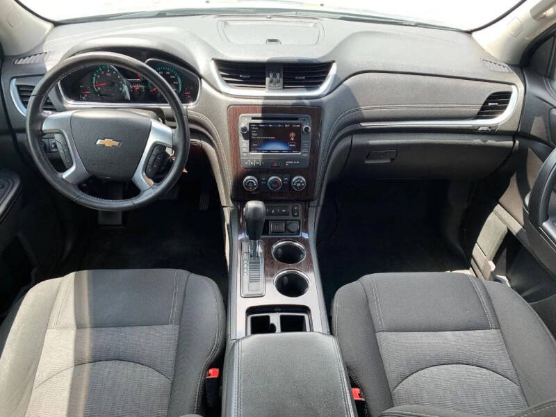 2017 Chevrolet Traverse LT