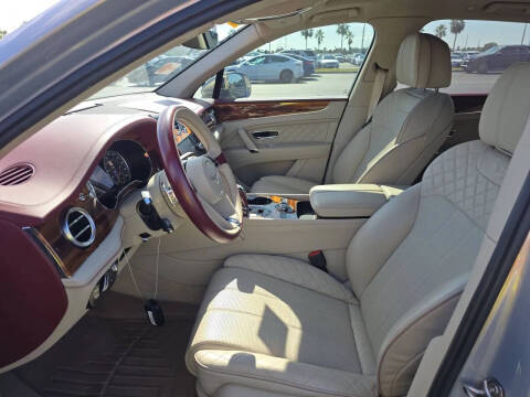 2020 Bentley Bentayga Hybrid