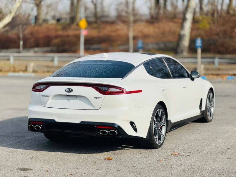 2019 Kia Stinger GT2