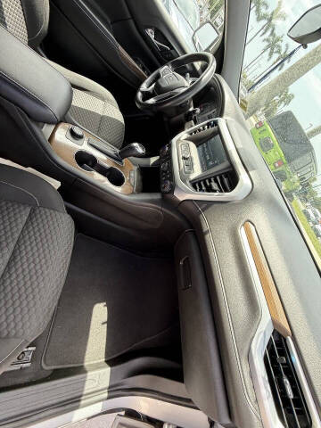 2017 GMC Acadia SLE-1