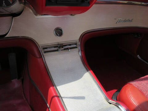 1962 Ford Thunderbird