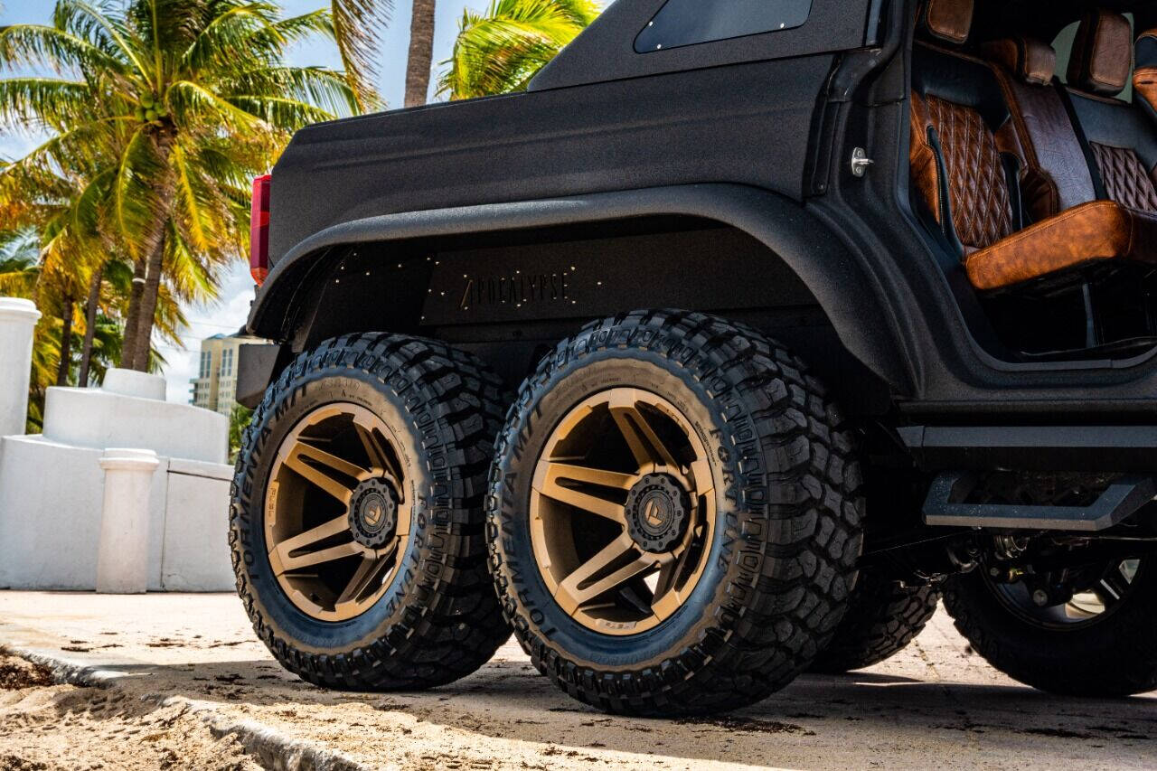 2023 FORD Bronco SUV / Crossover - $154,999