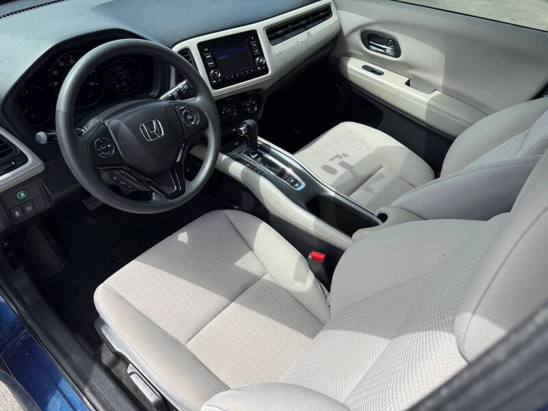 2017 Honda HR-V LX