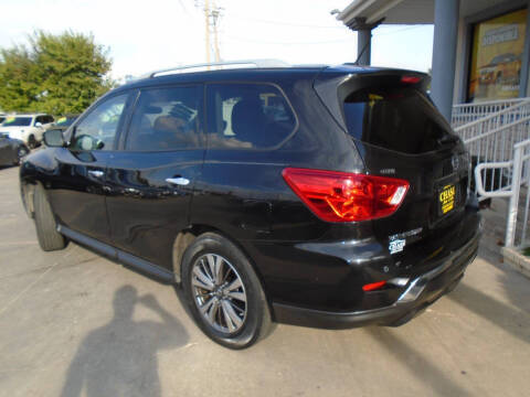 2018 Nissan Pathfinder SV