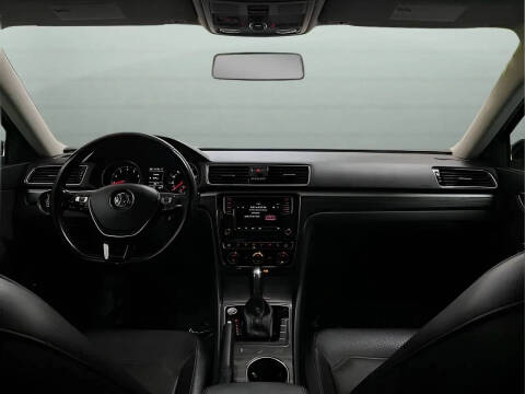 2018 Volkswagen Passat 2.0T SE