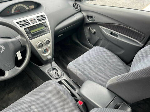 2008 Toyota Yaris