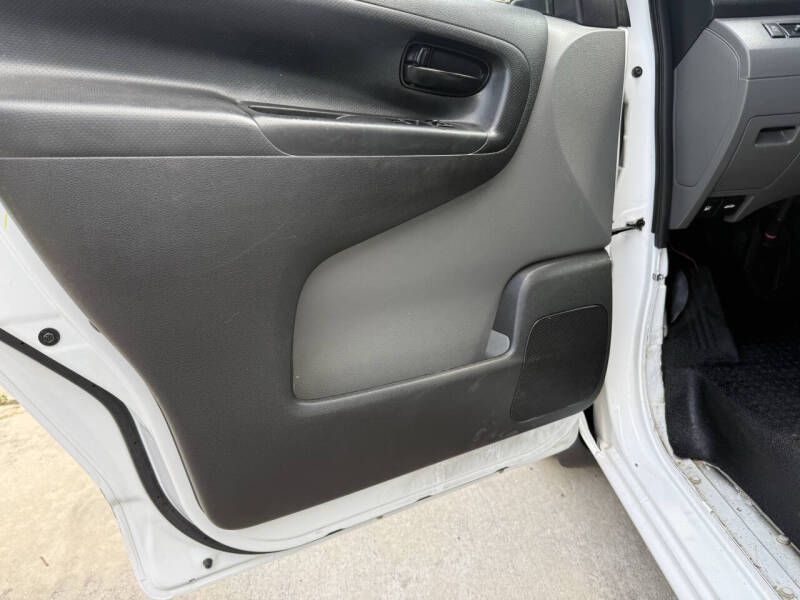 2020 Nissan NV200 SV
