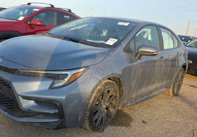 2024 Toyota Corolla SE's photo