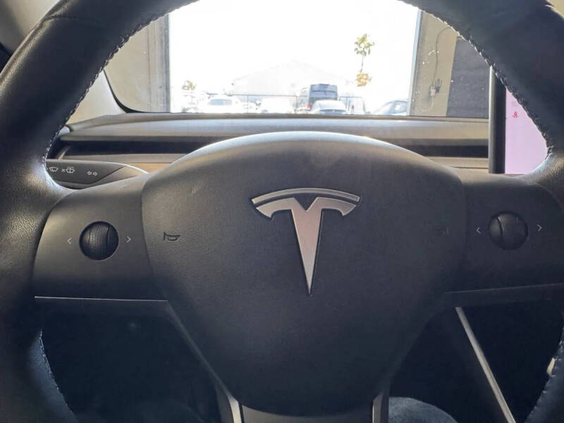 2020 Tesla Model 3 Performance