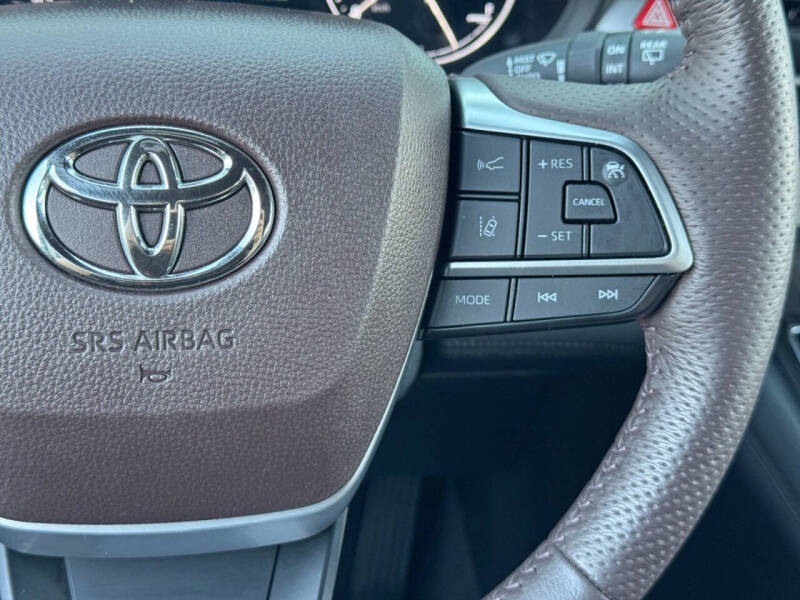 2024 Toyota Sienna Platinum 7-Passenger