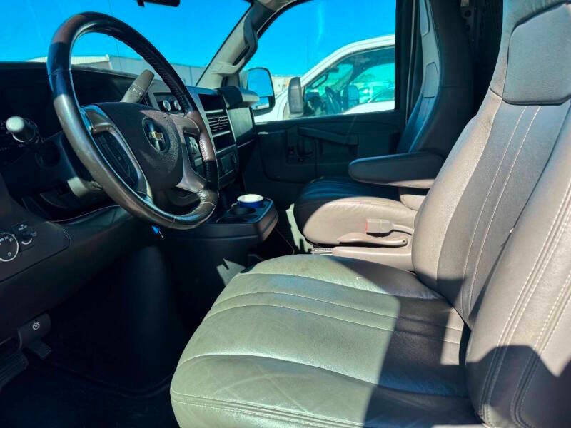 2022 Chevrolet Express 2500