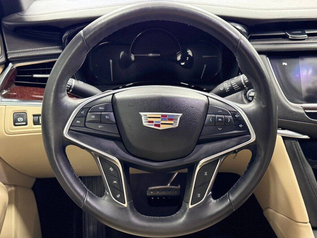 2017 Cadillac XT5 for sale at Conway Imports in   Streamwood, IL