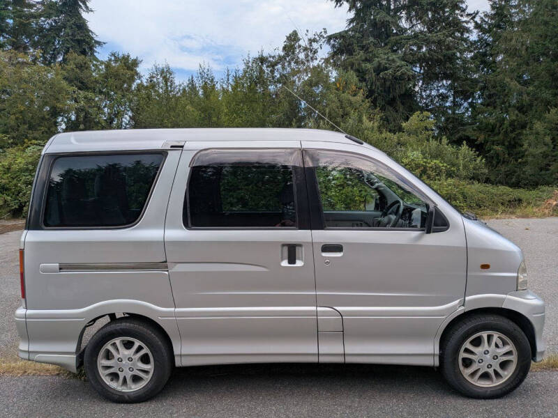 2000 Daihatsu Atrai7