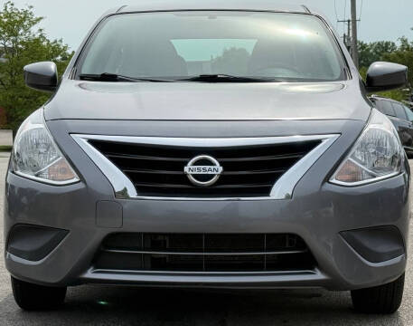 2019 Nissan Versa S Plus