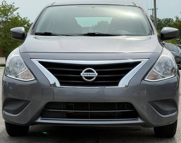 2019 Nissan Versa S Plus