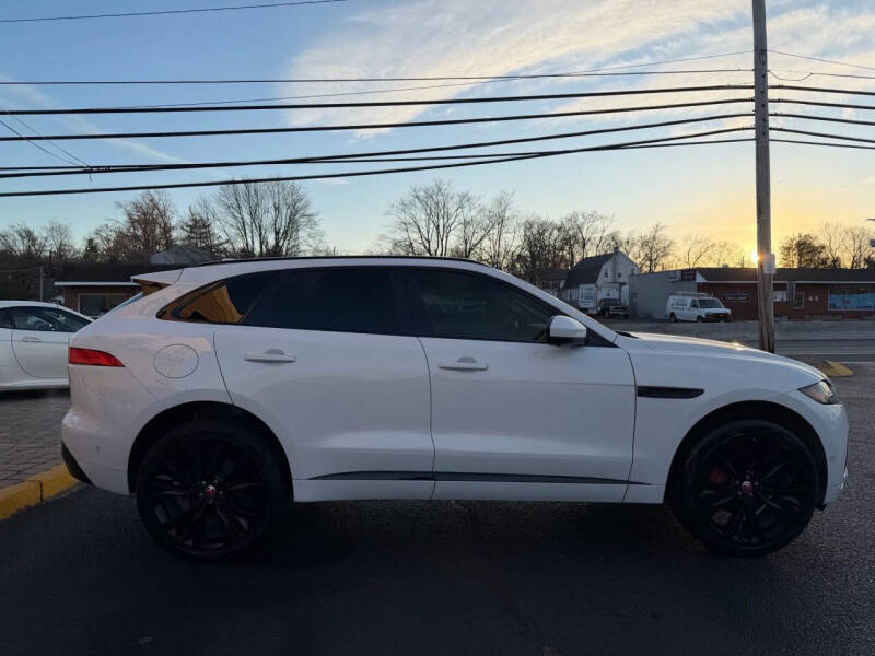 2018 Jaguar F-PACE S