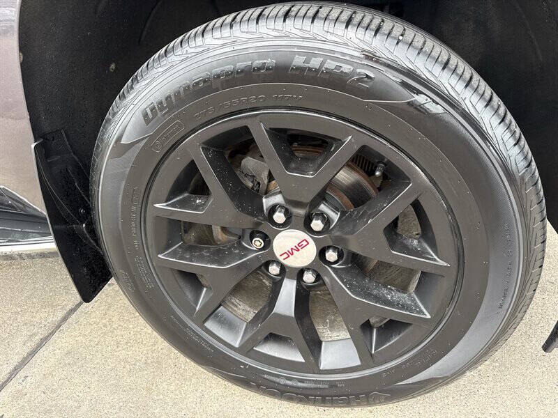 2017 GMC Yukon XL SLE