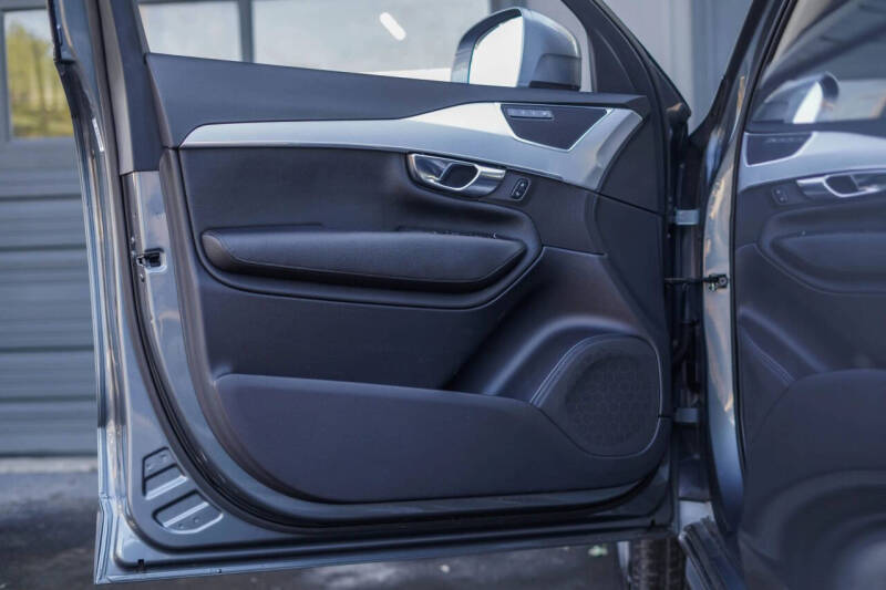 2018 Volvo XC90 T5 Momentum 7-Passenger