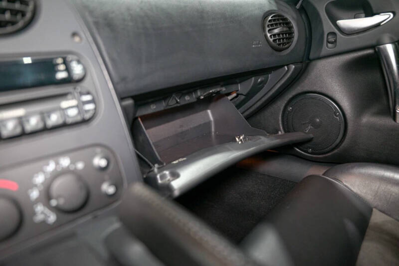 2004 Dodge Viper SRT-10