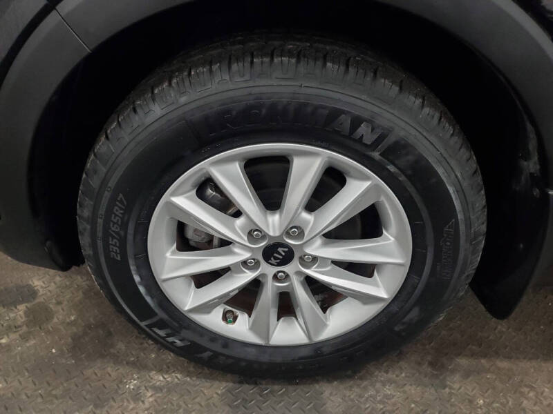 2019 Kia Sorento LX