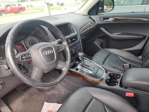 2011 Audi Q5 2.0T quattro Premium Plus