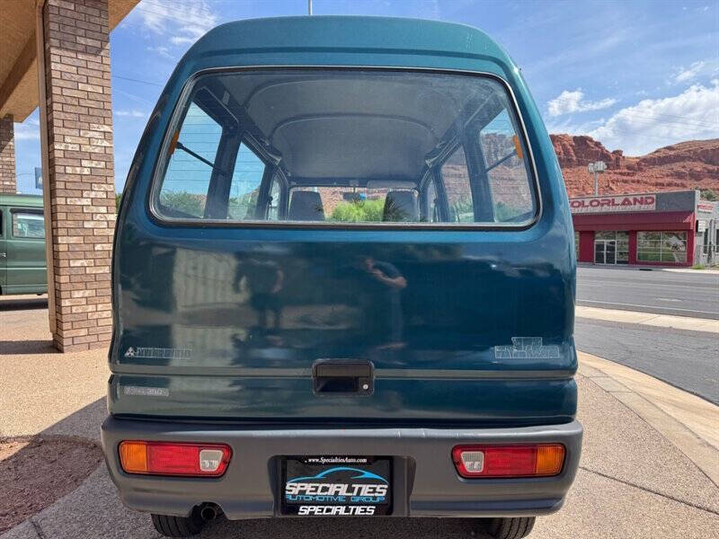 1997 Mitsubishi Minicab VX
