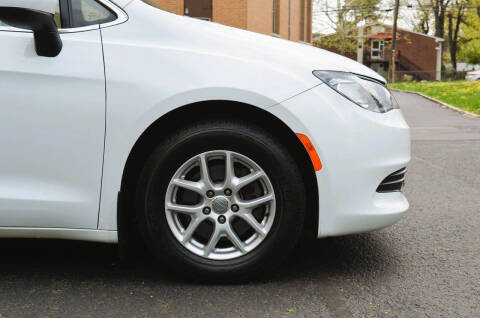 2017 Chrysler Pacifica Touring
