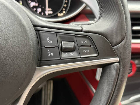 2019 Alfa Romeo Stelvio Ti Sport