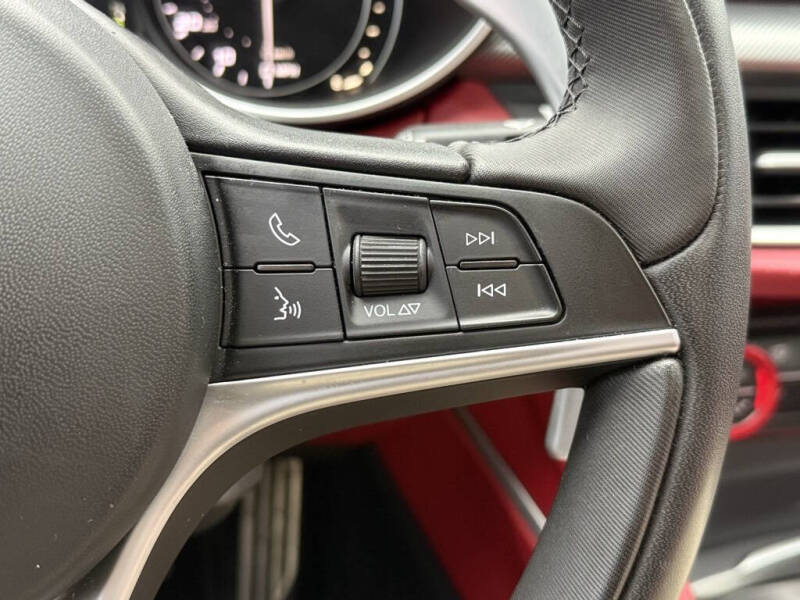 2019 Alfa Romeo Stelvio Ti Sport