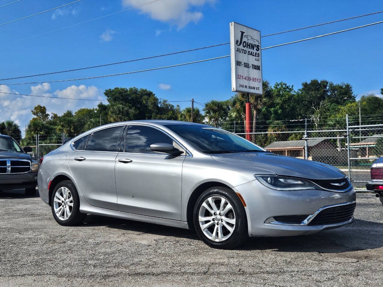 2015 Chrysler 200 for sale at JOHNS AUTO SALES LLC in Apopka, FL