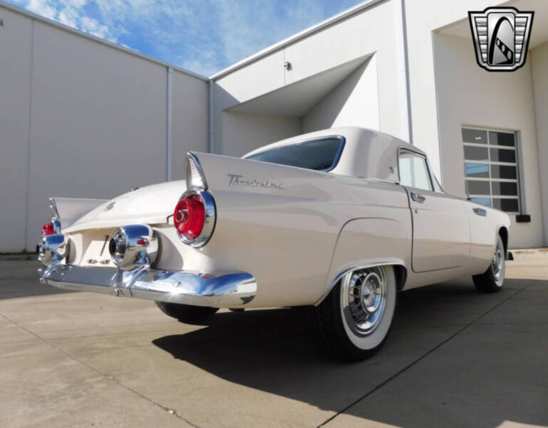 1955 Ford Thunderbird