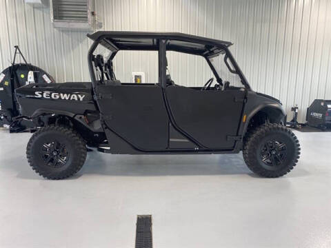 2025 Segway UT10 CREW